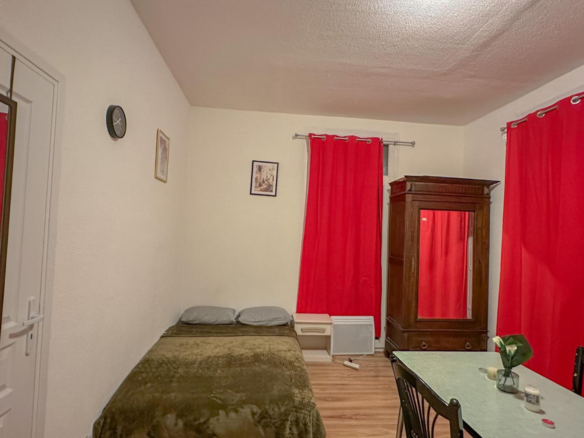 Charmant Studio Avec Balcon Perpignan Buitenkant foto
